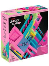 Réplique de l’Escalier de Squid Game en Mega bloc