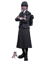 Figurine articulée de Mercredi dans Wednesday par Hot Toys