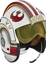 La réplique du Casque de Luke Skywalker par Hasbro est en promo