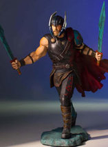 La figurine de Thor dans Thor Ragnarok par Gentle Giant est en promo
