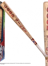 La réplique de la batte de baseball en bois de Harley Quinn en promo à 50€
