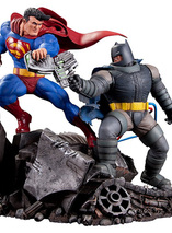 La figurine de Superman Vs. Batman par DC collectibles à moins de 100€ !