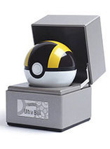La réplique en métal de la Hyper Ball dans Pokémon est en promo