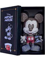 La peluche collector's club n°10 de Mickey est en promo