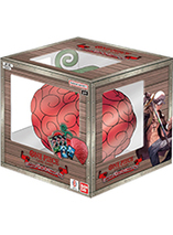 Le coffret TCG One Piece : Devil Fruit Vol.3 en forme de Fruit du Bistouri est en promo