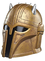 La réplique du casque de l'armurière dans la série Star Wars Mandalorian est en promo